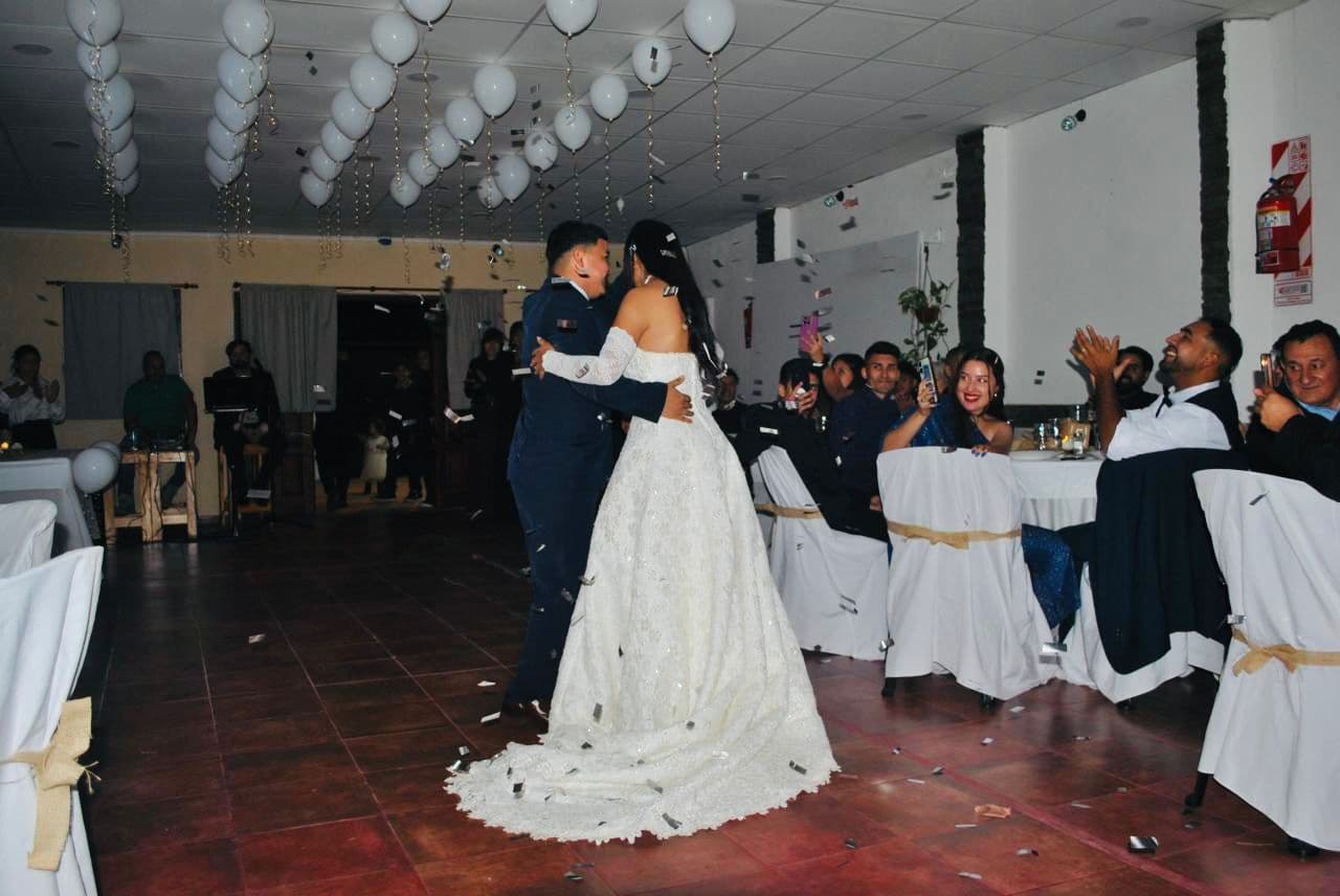 Celebración íntima con estilo en Kairós Eventos